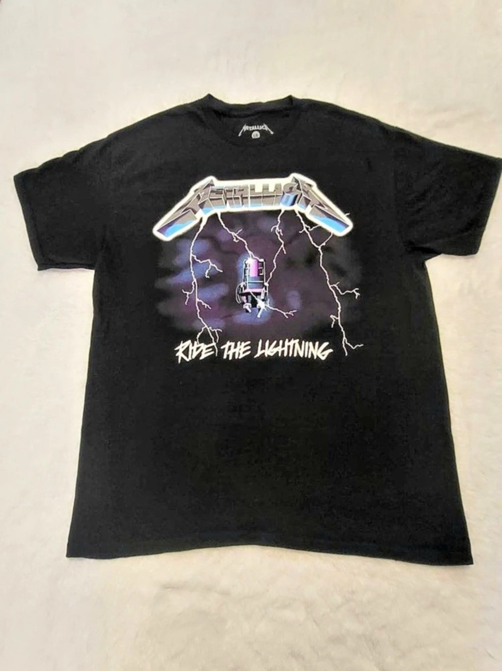 Metallica Ride the Lightning Album T-Shirt Graphic Tee Black & Purple Large band